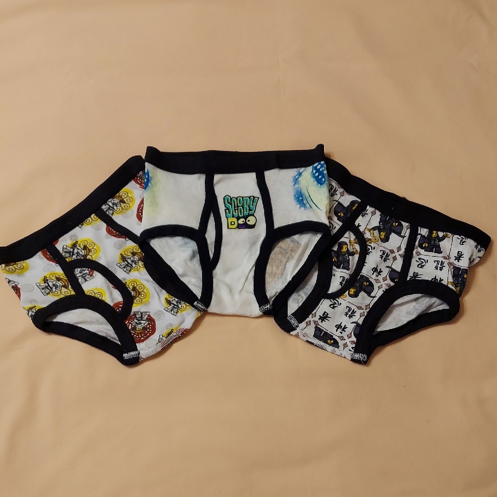 ‼️3 for $10‼️  Boys Size 4 Multi-color Character Underwear Bundle